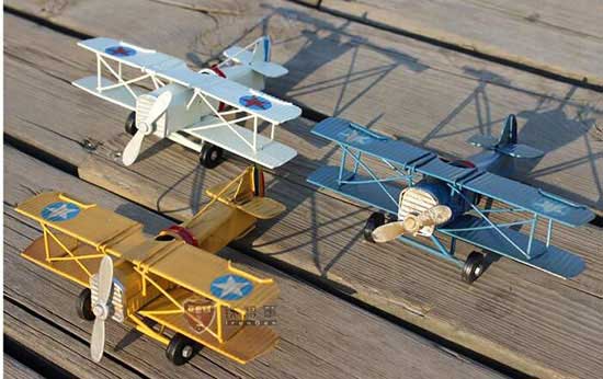 Tinplate Small Scale Blue / White / Yellow Vintage Biplane Model