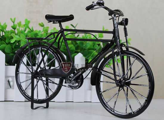 Handmade Black Vintage Tinplate Bicycle Model
