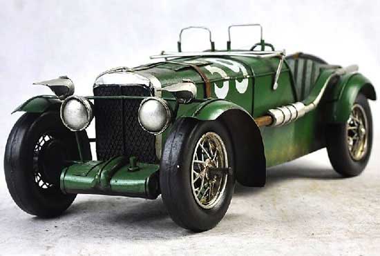 Green Handmade Mediums Scale Tinplate NO.39 Car Model